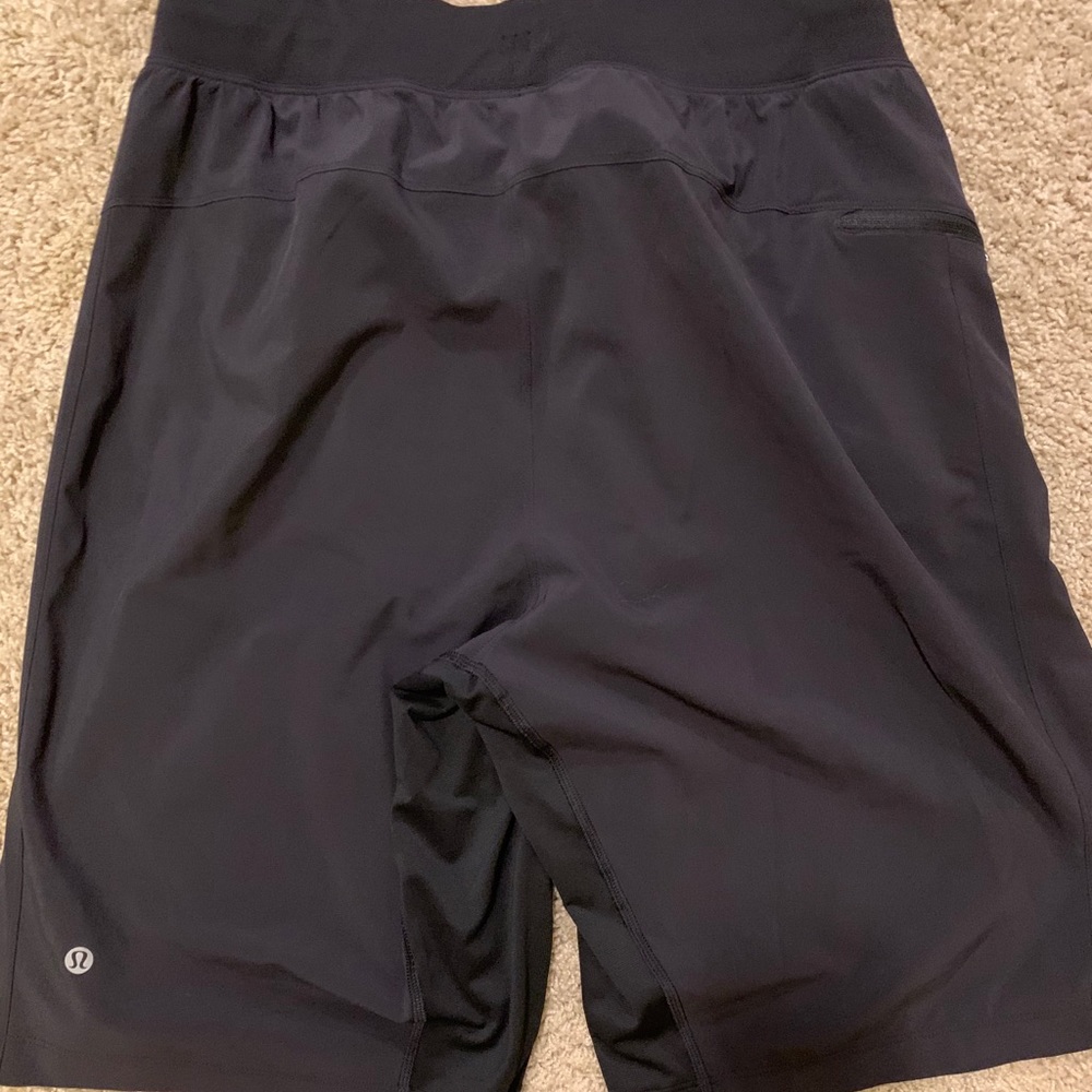 Lululemon black shorts